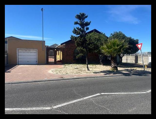 3 BEDROOM HOUSE FOR SALE IN MANDALAY